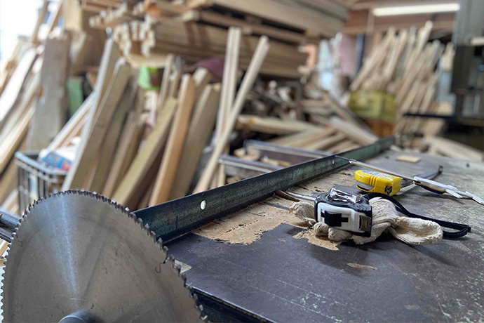 新留木刀製作所の作業道具