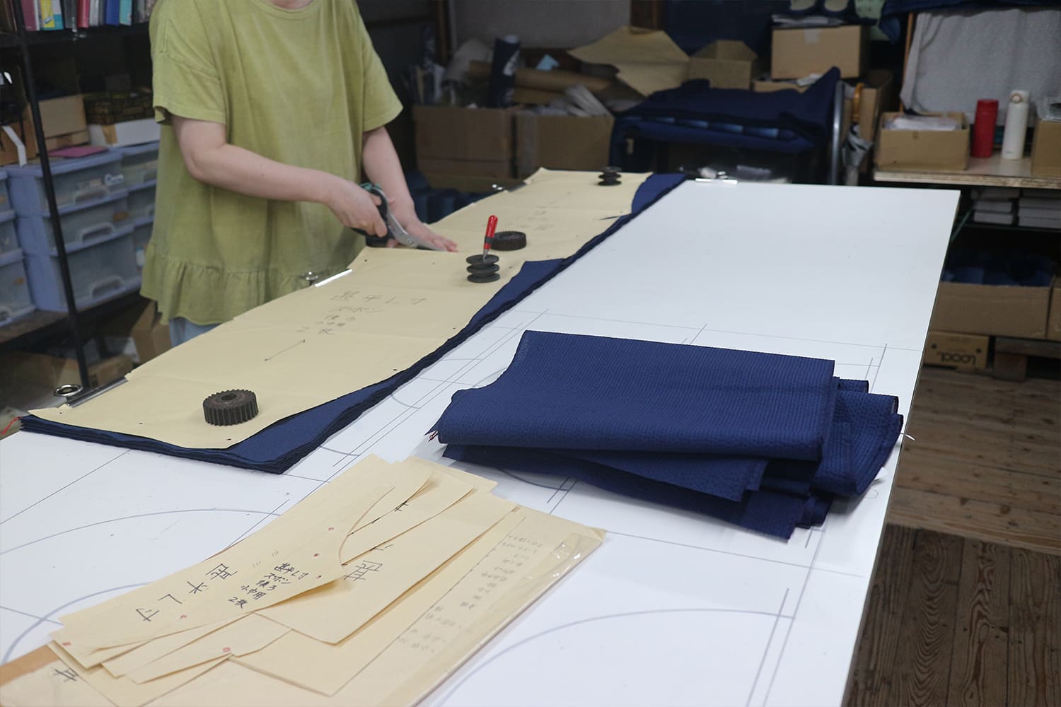 職人が作業をする様子