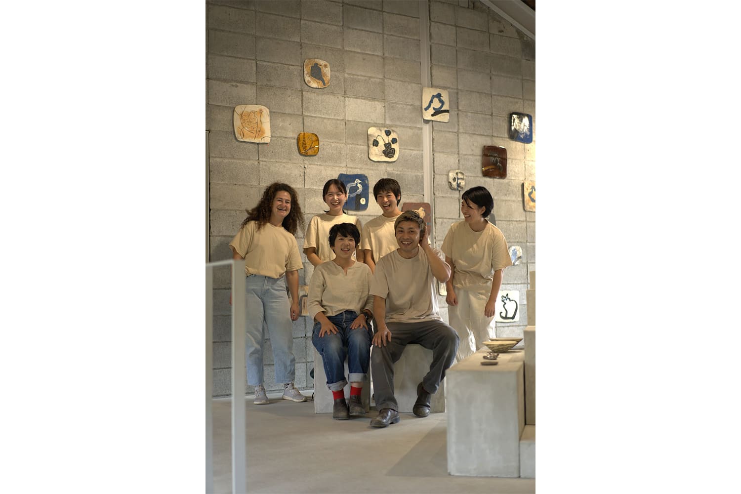 昇陽窯スタッフが笑顔で集う温かな集合写真
